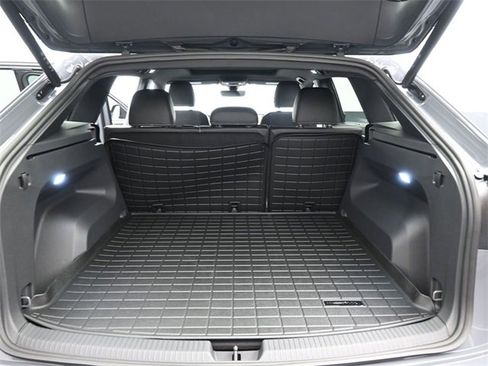 New 2026 Volkswagen Atlas Cross Sport SE image 29