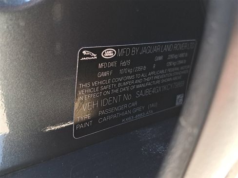 Used 2019 Jaguar XF Prestige image 41