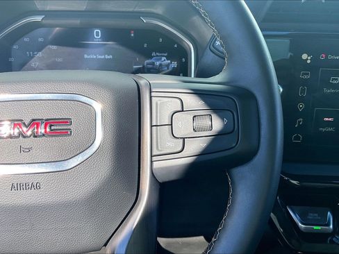 Used 2024 GMC Sierra 2500 AT4 w/ AT4 Premium Plus Package image 24