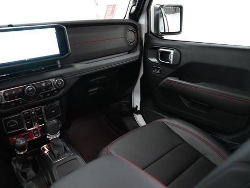 New 2025 Jeep Gladiator Rubicon w/ Safety Group image 13