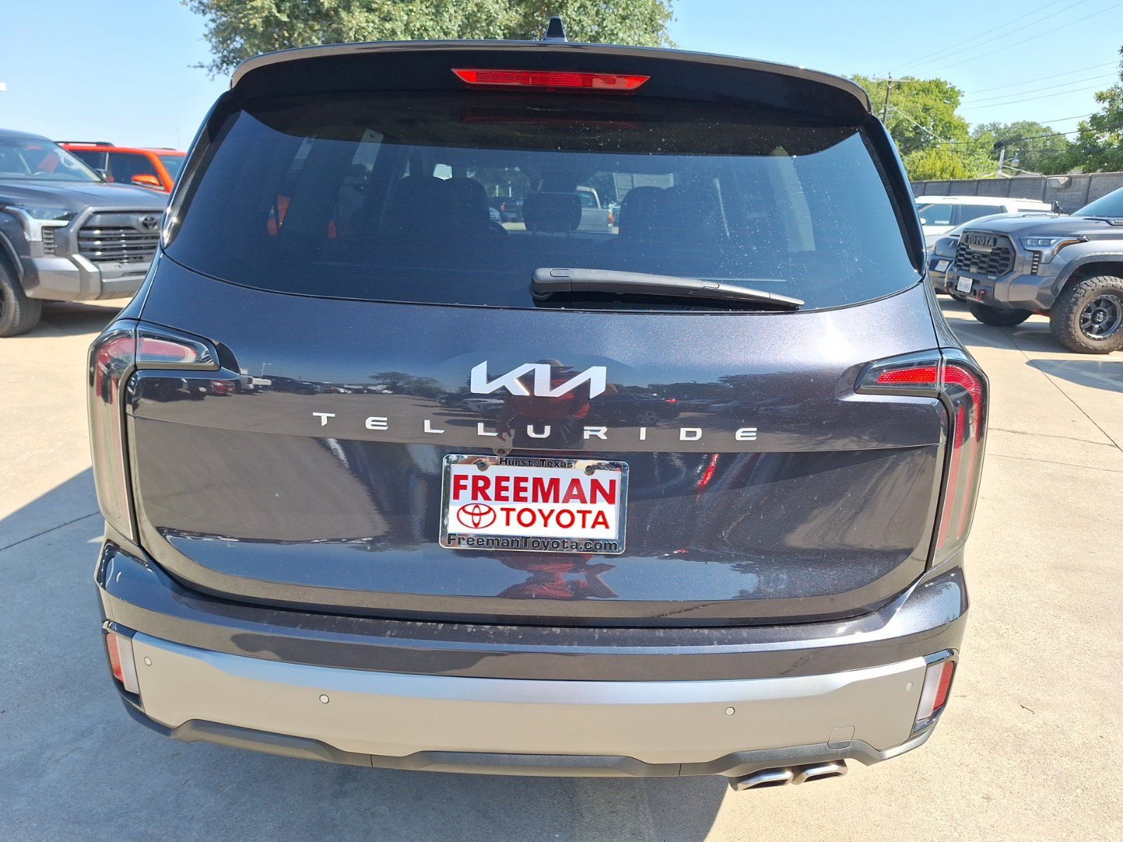 Used 2025 Kia Telluride SX FWD image 5