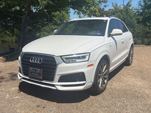 Used 2018 Audi Q3 2.0T Premium Plus w/ Premium Plus Package AWD/4WD image 11