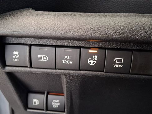 New 2026 Toyota Sienna Platinum image 16