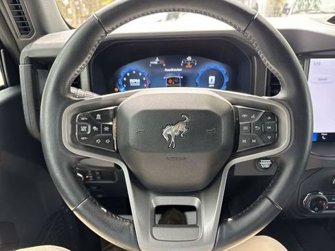 Used 2025 Ford Bronco Badlands AWD/4WD image 34