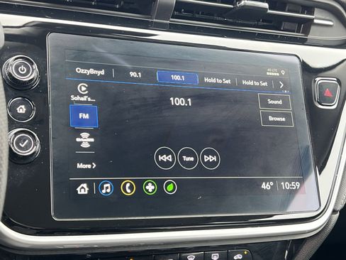 Used 2023 Chevrolet Bolt EUV LT image 18