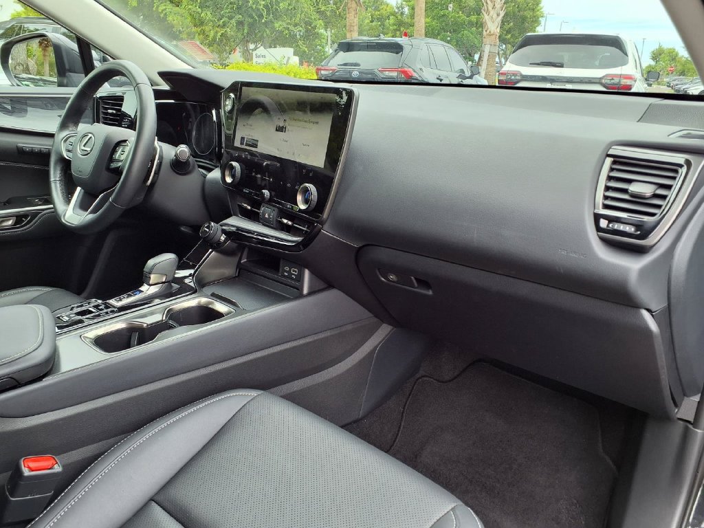 Used 2025 Lexus NX 250 FWD w/ Cold Area Package image 13