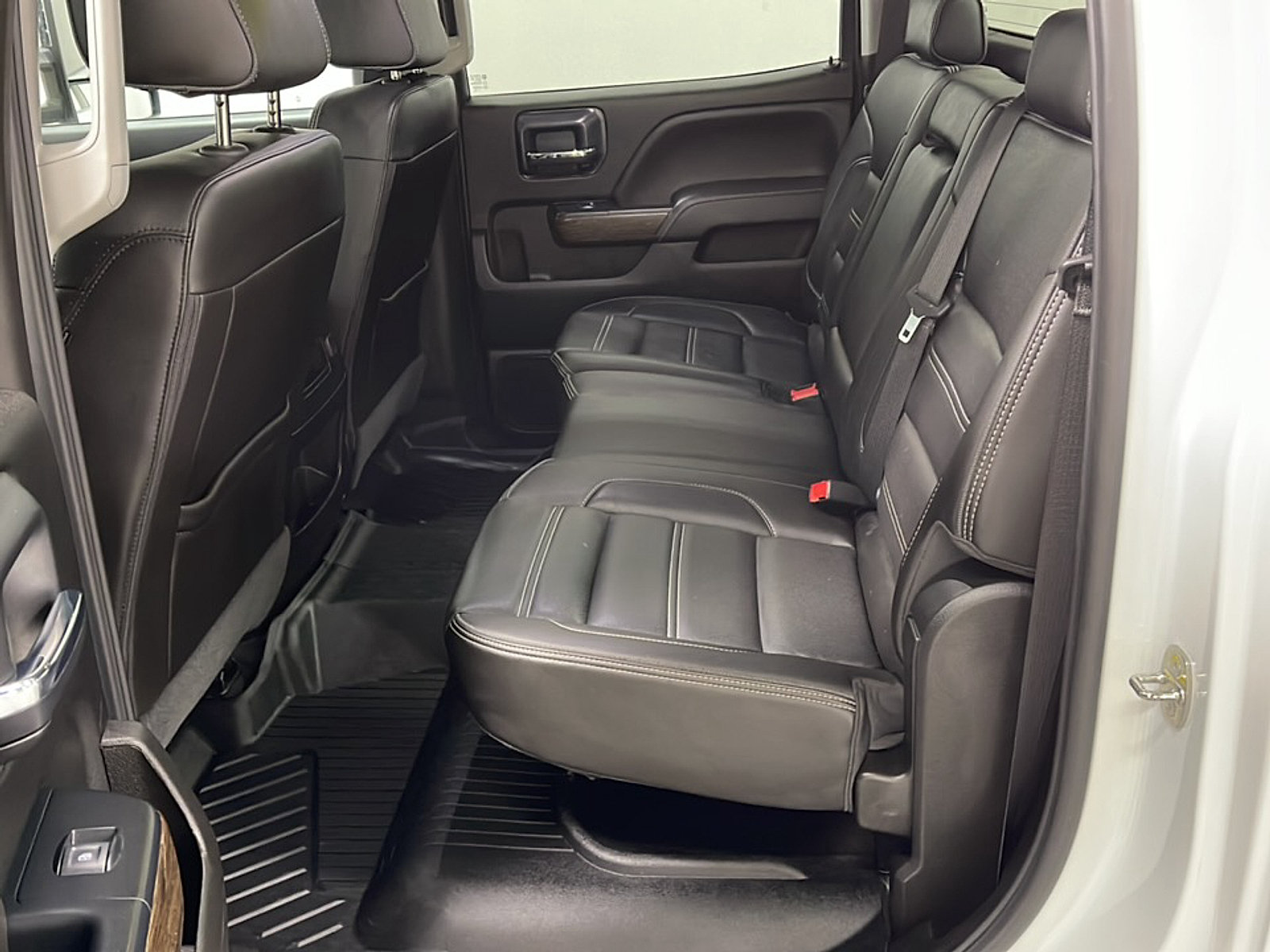 Used 2019 GMC Sierra 3500 Denali w/ Duramax Plus Package AWD/4WD image 14