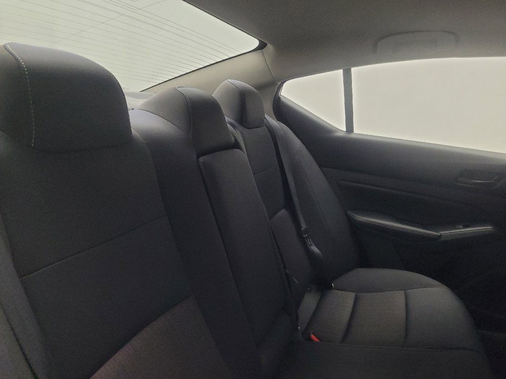 Used 2025 Nissan Altima 2.5 SV FWD image 19