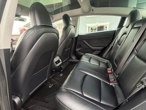 Used 2023 Tesla Model 3 Standard Range RWD image 12