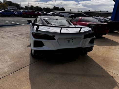 Used 2020 Chevrolet Corvette Stingray Preferred Cpe w/ 2LT Preferred Equipment Group image 3