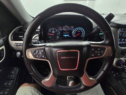 Used 2020 GMC Yukon XL Denali RWD image 25