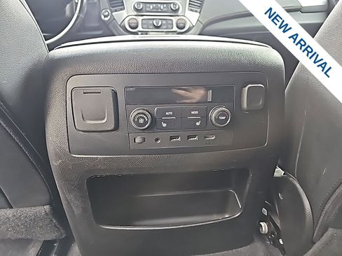 Used 2019 Chevrolet Suburban Premier image 19