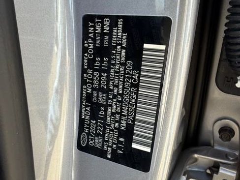 Used 2025 Hyundai Elantra Sport image 33