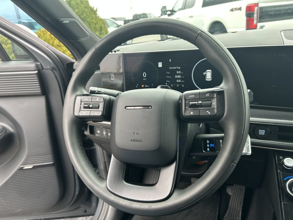Used 2024 Hyundai Santa Fe Calligraphy AWD/4WD image 11