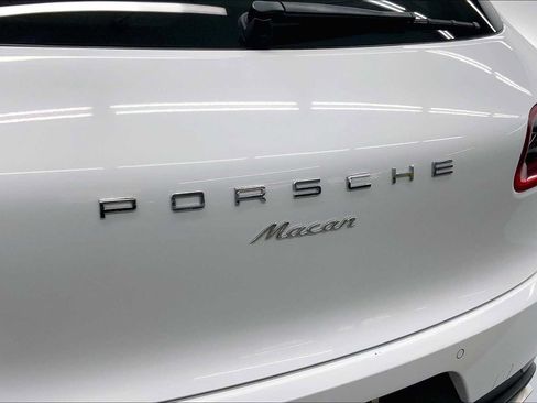 Used 2017 Porsche Macan AWD/4WD image 14
