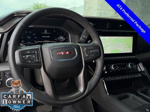Used 2025 GMC Sierra 2500 AT4 w/ AT4 Premium Plus Package AWD/4WD image 12