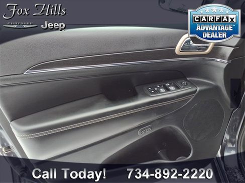 Used 2014 Jeep Grand Cherokee Limited image 15