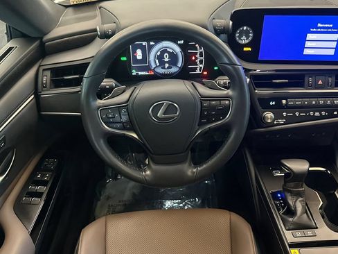 Certified 2023 Lexus ES 300h w/ Premium Package FWD image 14