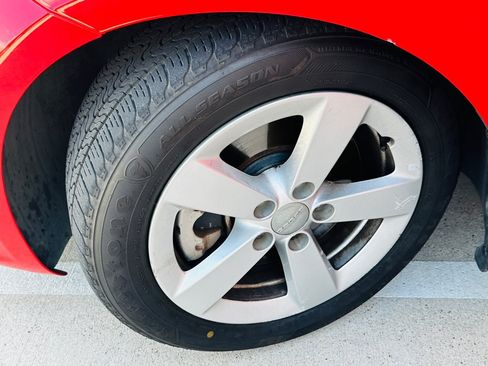 Used 2016 Dodge Dart SXT FWD image 26