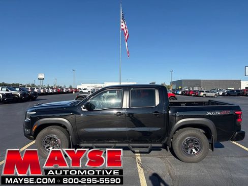 Used 2025 Nissan Frontier PRO-4X AWD/4WD image 1