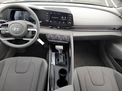 New 2026 Hyundai Elantra SE FWD image 14