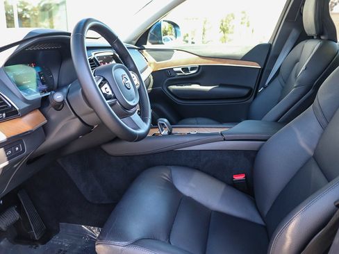 Used 2025 Volvo XC90 T8 Plus w/ Protection Package Premier AWD/4WD image 20