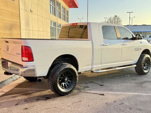 Used 2017 RAM 2500 SLT w/ Luxury Group image 12