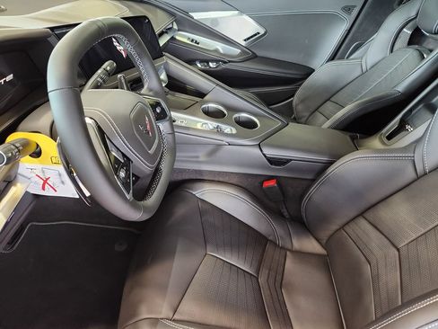 New 2027 Chevrolet Corvette Grand Sport w/ Z52 Sport Performance Package RWD image 10