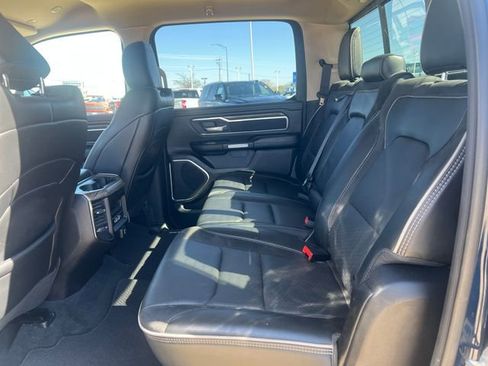 Used 2019 RAM 1500 Laramie AWD/4WD image 18