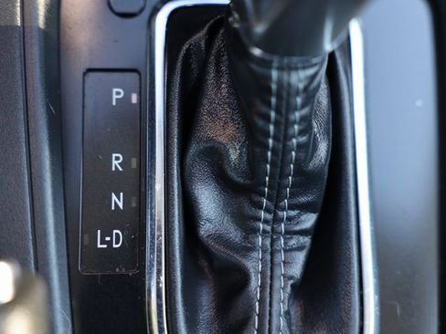 Used 2017 Subaru Forester 2.5i Touring image 38