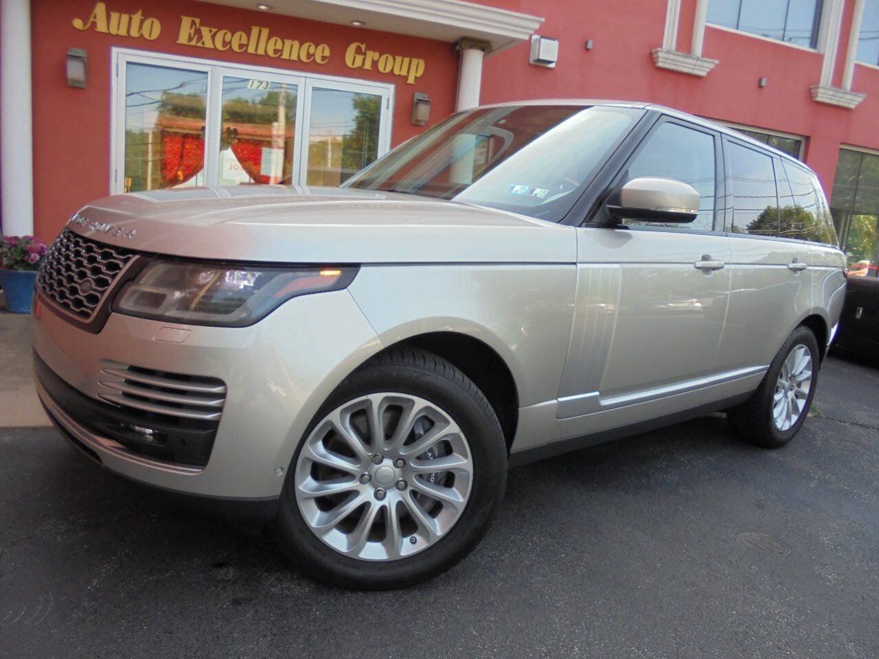 Used 2019 Land Rover Range Rover HSE AWD/4WD image 35
