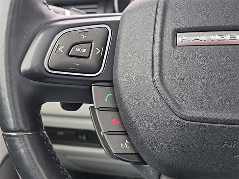 Used 2015 Land Rover Range Rover Evoque Pure Plus image 20