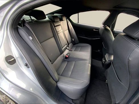 Used 2023 Lexus IS 300 300 image 17