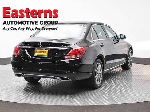 Used 2018 Mercedes-Benz C 300 4MATIC Sedan image 5