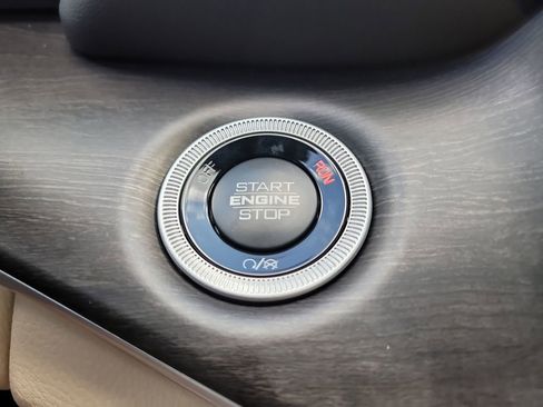 New 2025 Jeep Grand Cherokee Limited image 28