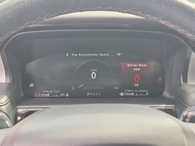 Certified 2023 Lincoln Nautilus AWD w/ Premium Package image 17