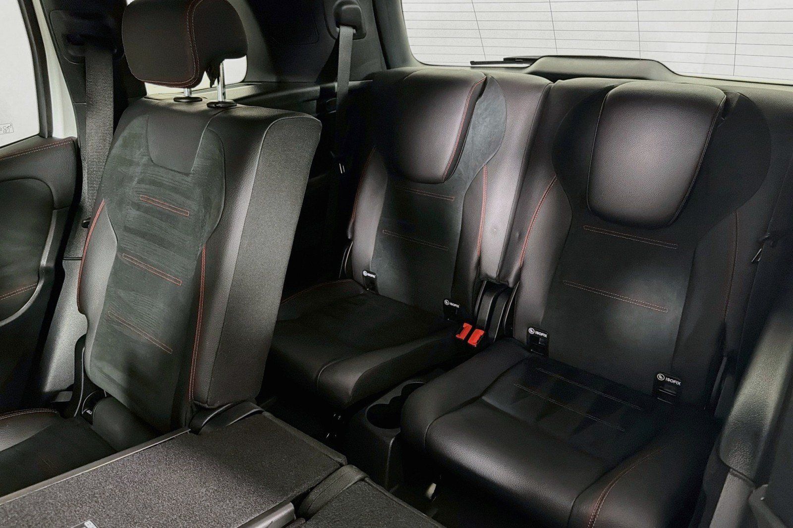 Used 2023 Mercedes-Benz GLB 250 image 8