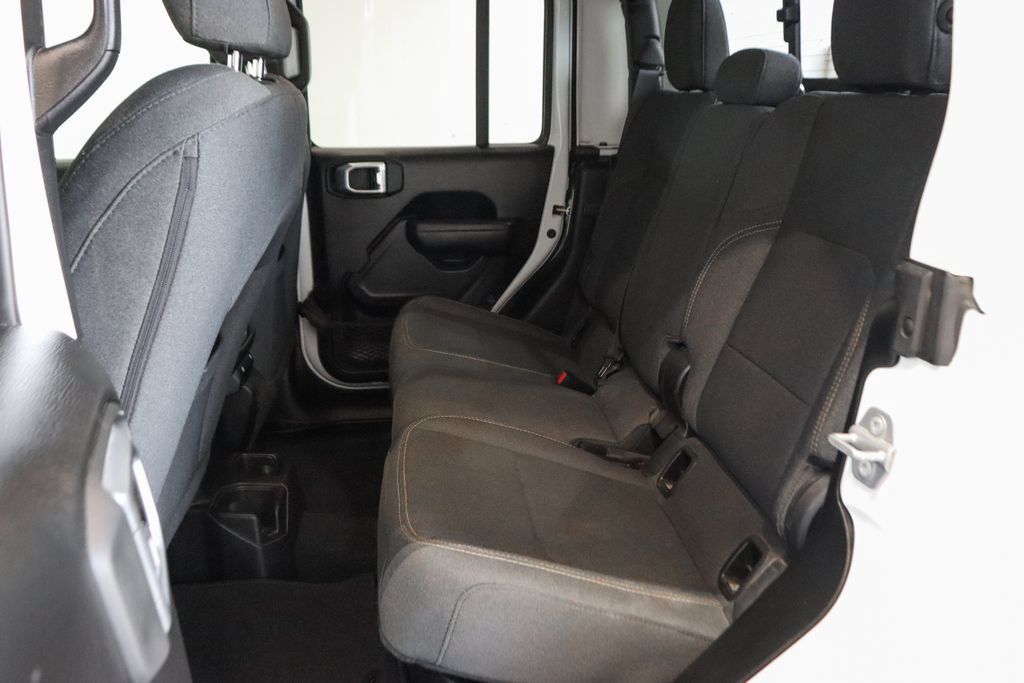 Used 2025 Jeep Gladiator Sport AWD/4WD image 35