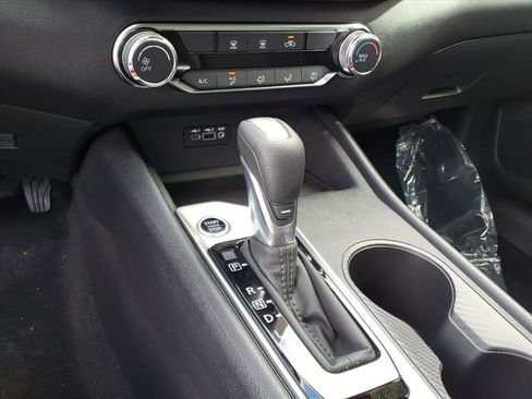 New 2025 Nissan Altima 2.5 SV image 10