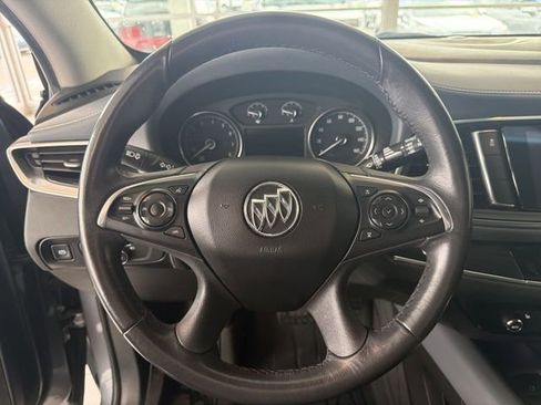 Used 2019 Buick Enclave Essence image 35