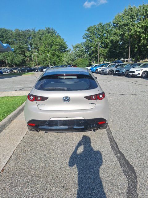 Used 2023 MAZDA MAZDA3 s FWD image 5