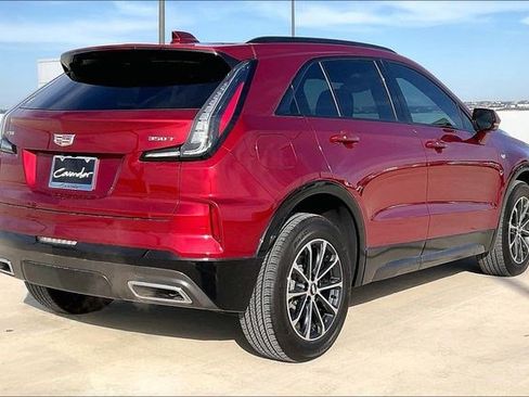 Used 2025 Cadillac XT4 Sport image 2