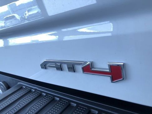 Used 2024 GMC Sierra 1500 AT4 w/ Technology Package image 11
