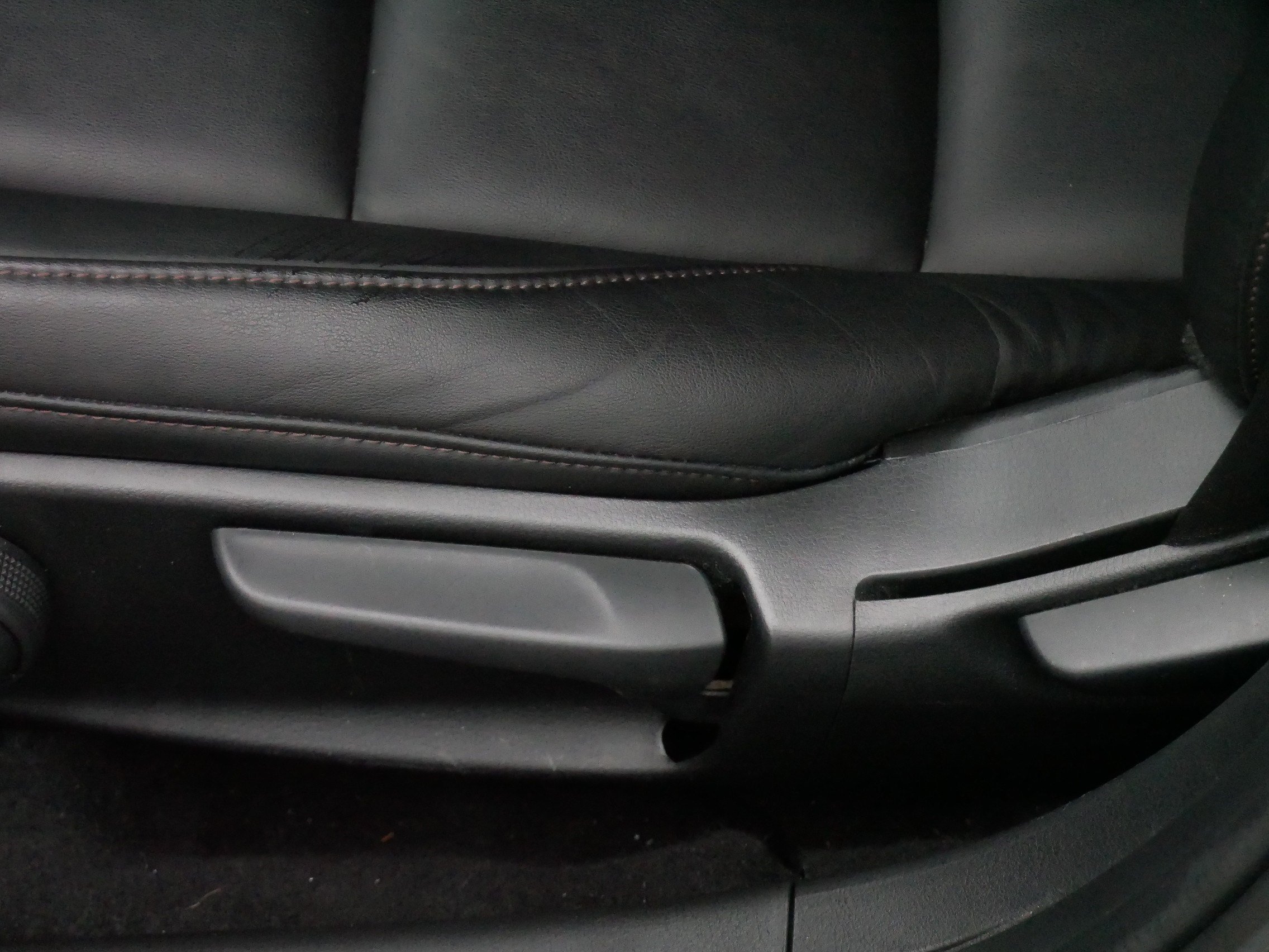 Used 2024 MAZDA MAZDA3 s FWD image 20