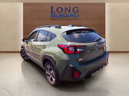 Used 2026 Subaru Crosstrek 2.5i Premium AWD/4WD image 3