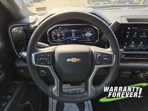 Used 2025 Chevrolet Silverado 1500 LT w/ Leather Package AWD/4WD image 9
