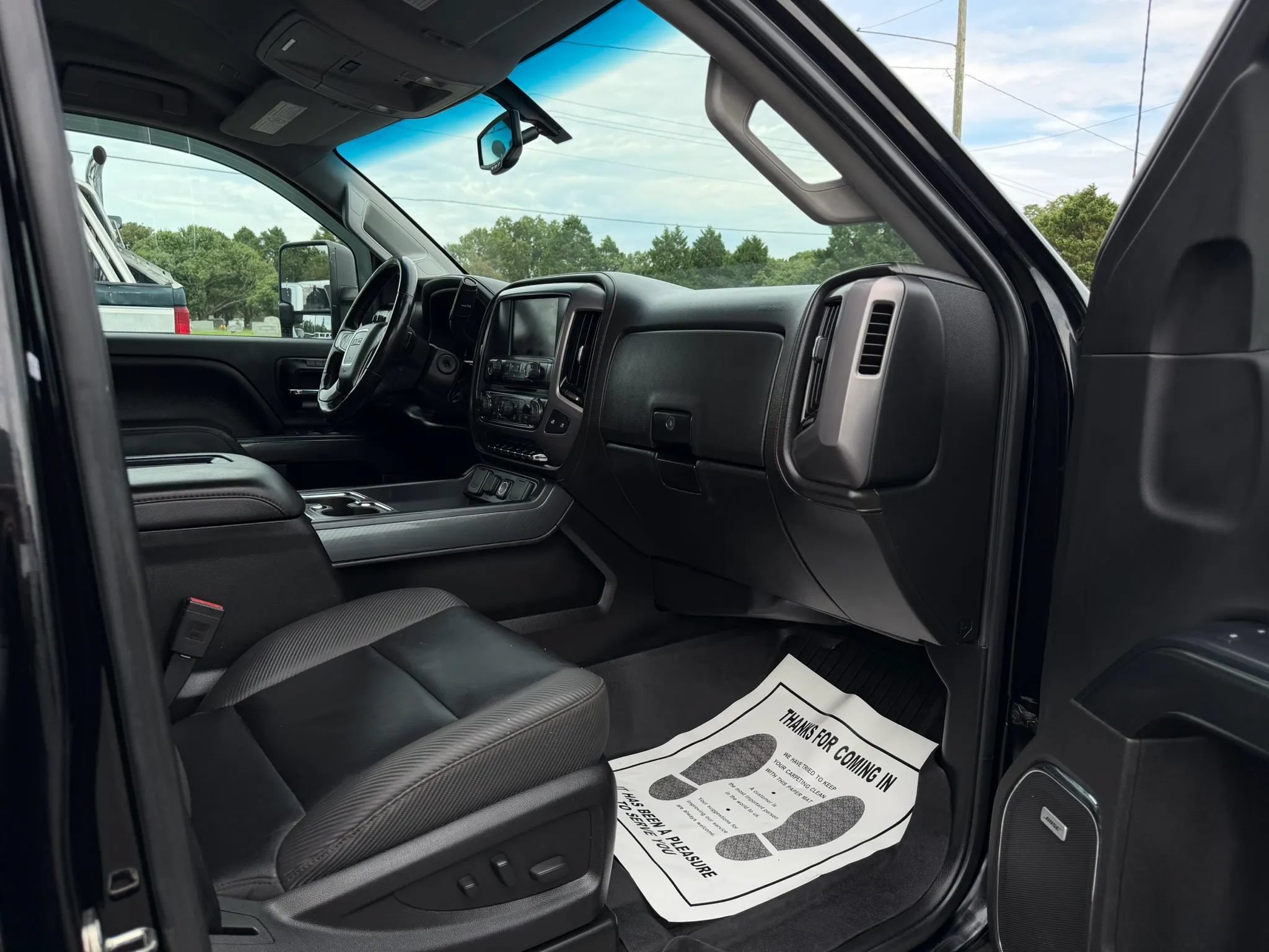 Used 2018 GMC Sierra 2500 SLT w/ Duramax Plus Package AWD/4WD image 27