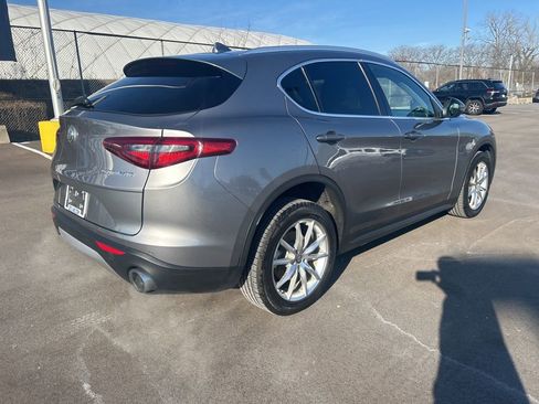 Used 2018 Alfa Romeo Stelvio Ti image 5