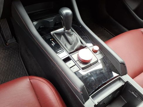 Used 2024 MAZDA MAZDA3 s image 17