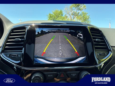 Used 2020 Jeep Grand Cherokee Limited w/ Trailer Tow Group IV AWD/4WD image 28